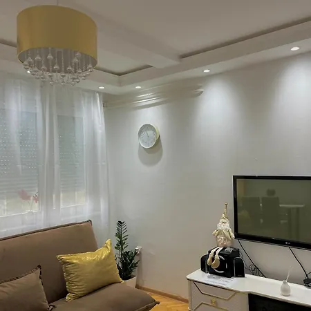 Stan Na Dan Mercur * Sremska Kamenica